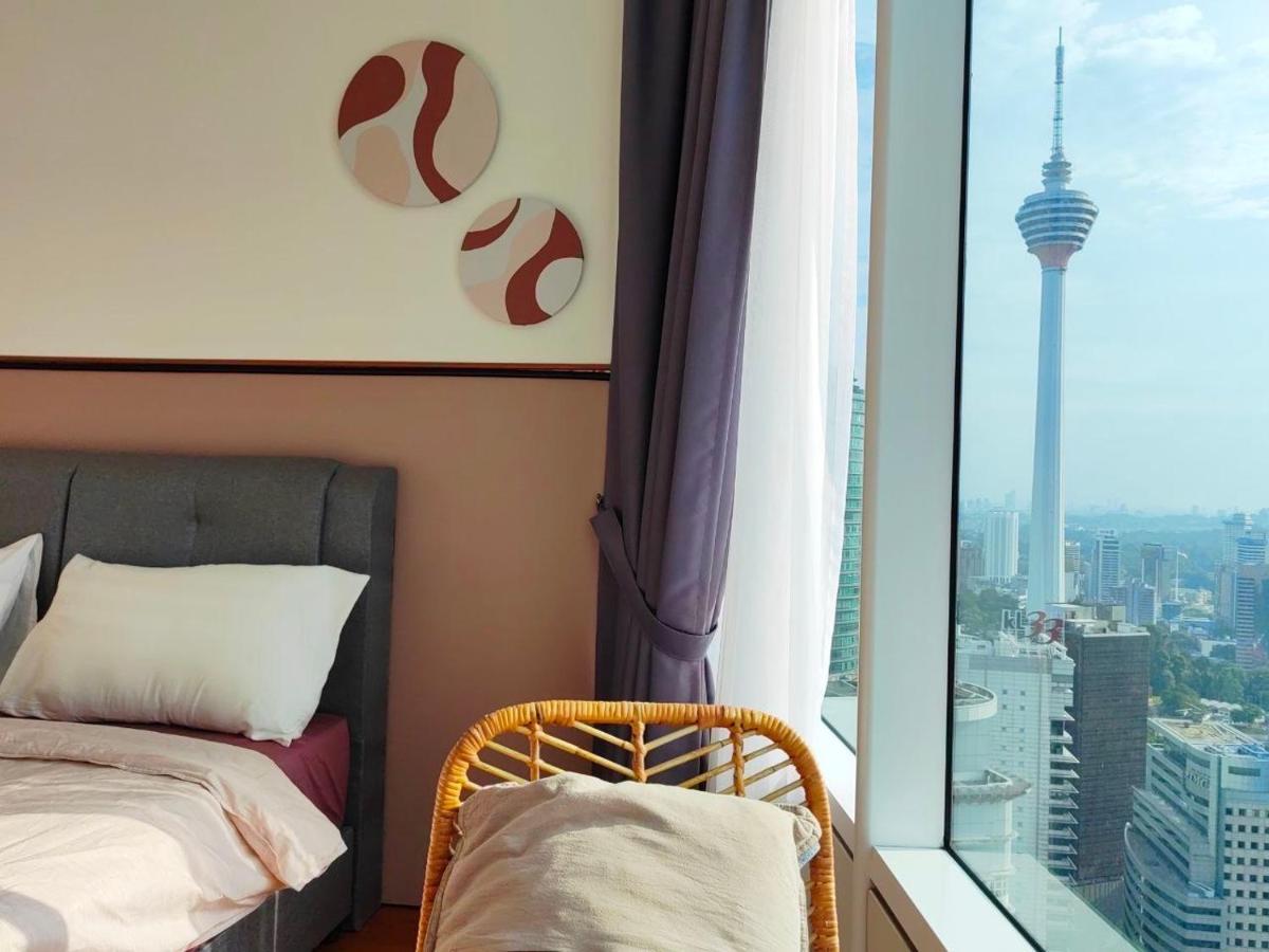 Sky Suites Klcc By Luna Suites Куала Лумпур Екстериор снимка