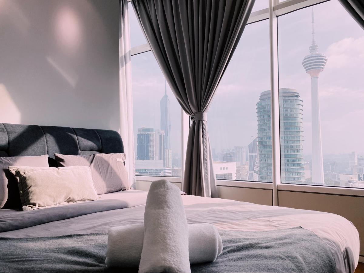 Sky Suites Klcc By Luna Suites Куала Лумпур Екстериор снимка