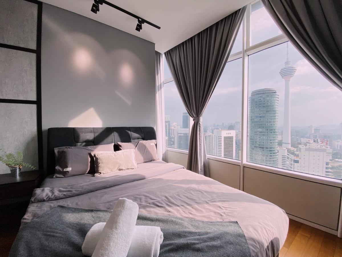 Sky Suites Klcc By Luna Suites Куала Лумпур Екстериор снимка