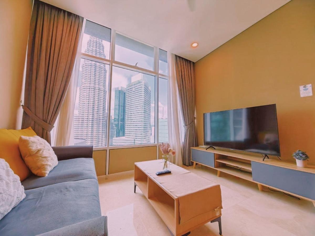 Sky Suites Klcc By Luna Suites Куала Лумпур Екстериор снимка