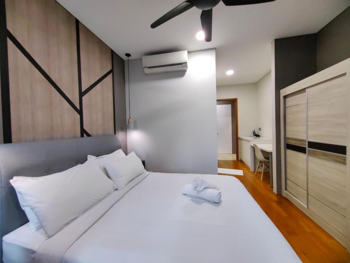 Sky Suites Klcc By Luna Suites Куала Лумпур Екстериор снимка