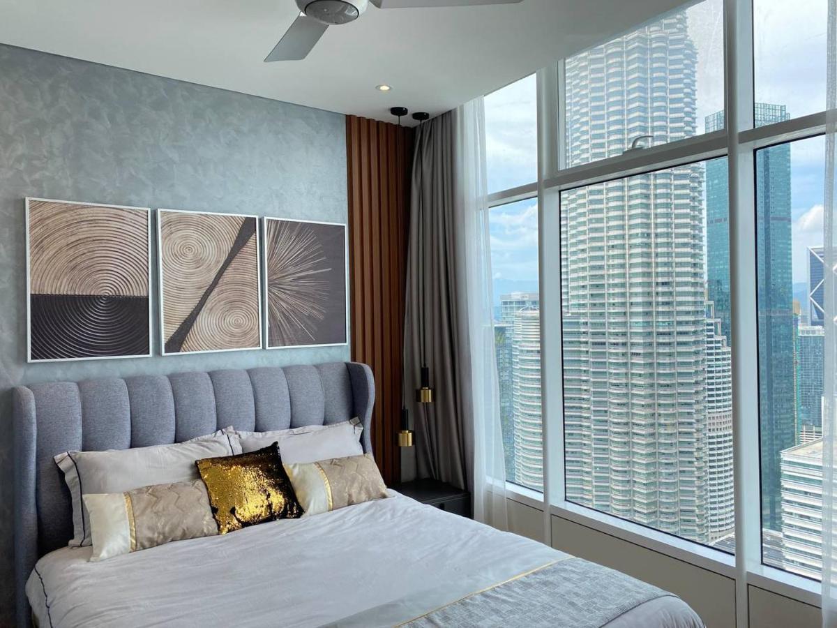 Sky Suites Klcc By Luna Suites Куала Лумпур Екстериор снимка